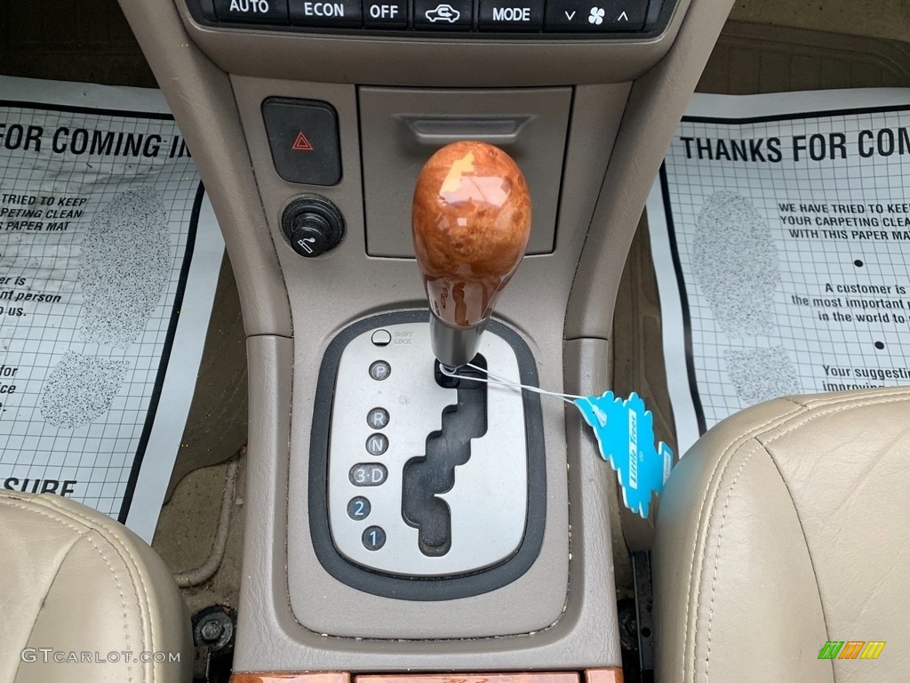 2002 Infiniti I 35 Transmission Photos