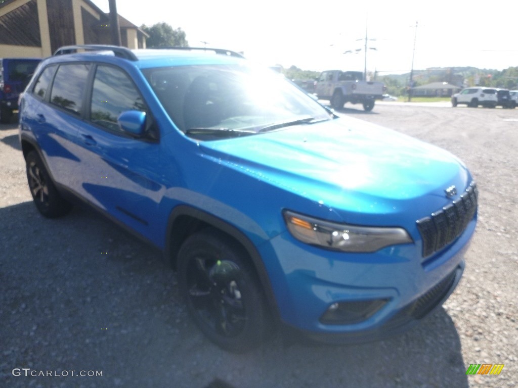 2020 Cherokee Altitude 4x4 - Hydro Blue Pearl / Black photo #7