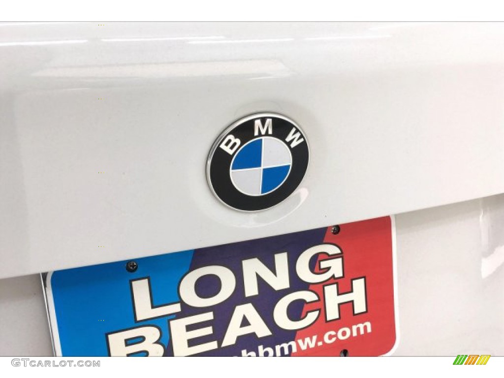 2017 3 Series 330e iPerfomance Sedan - Alpine White / Black photo #23