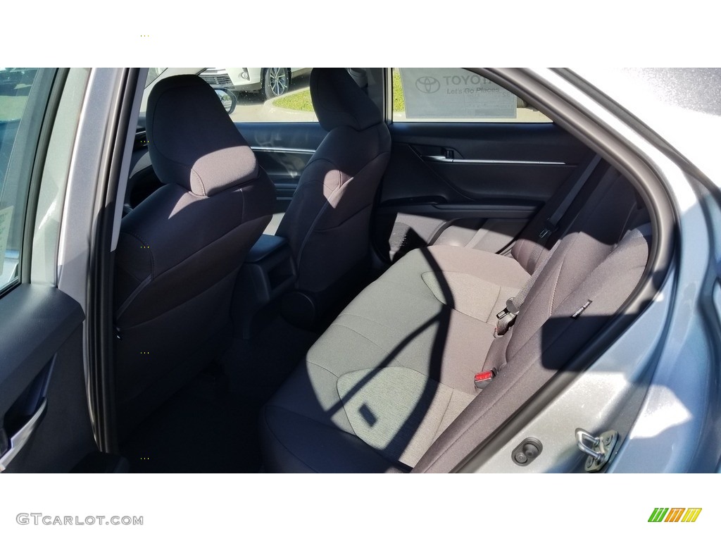 2020 Camry LE - Celestial Silver Metallic / Black photo #3