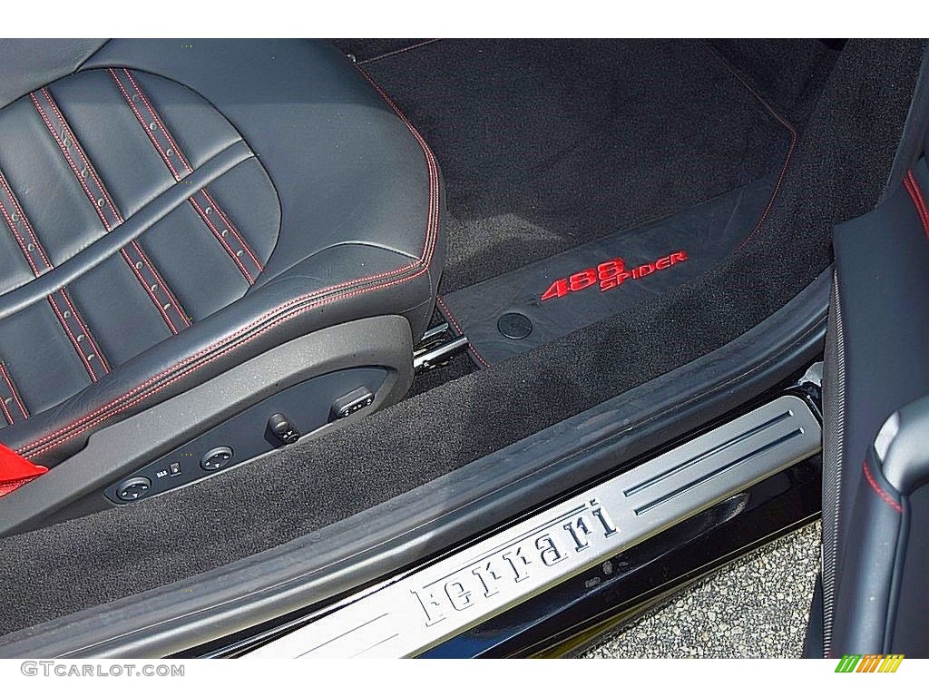 2017 Ferrari 488 Spider Standard 488 Spider Model Marks and Logos Photo #135550172