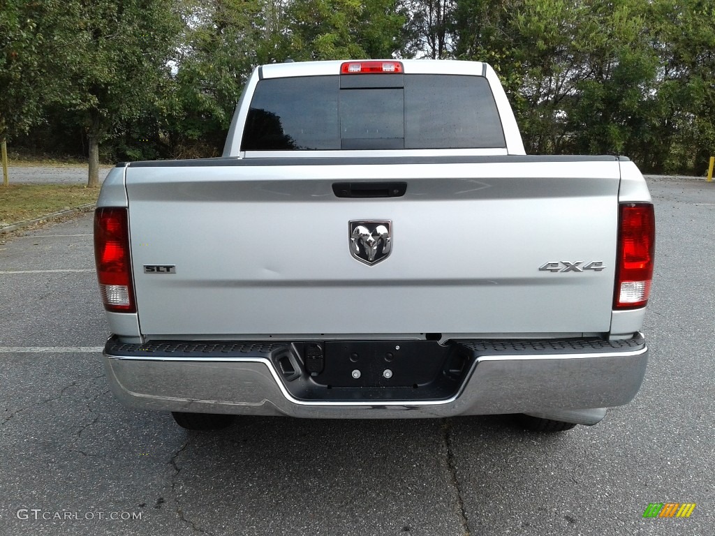 2018 1500 Big Horn Crew Cab 4x4 - Bright Silver Metallic / Black/Diesel Gray photo #7