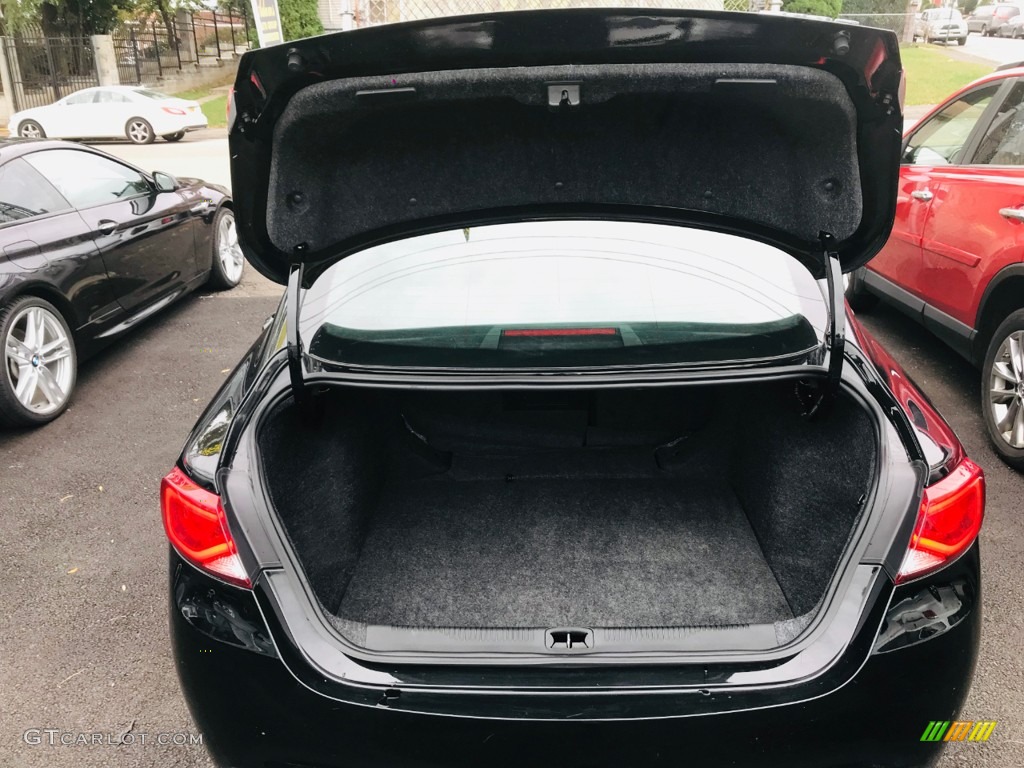 2015 200 S - Black / Black photo #21
