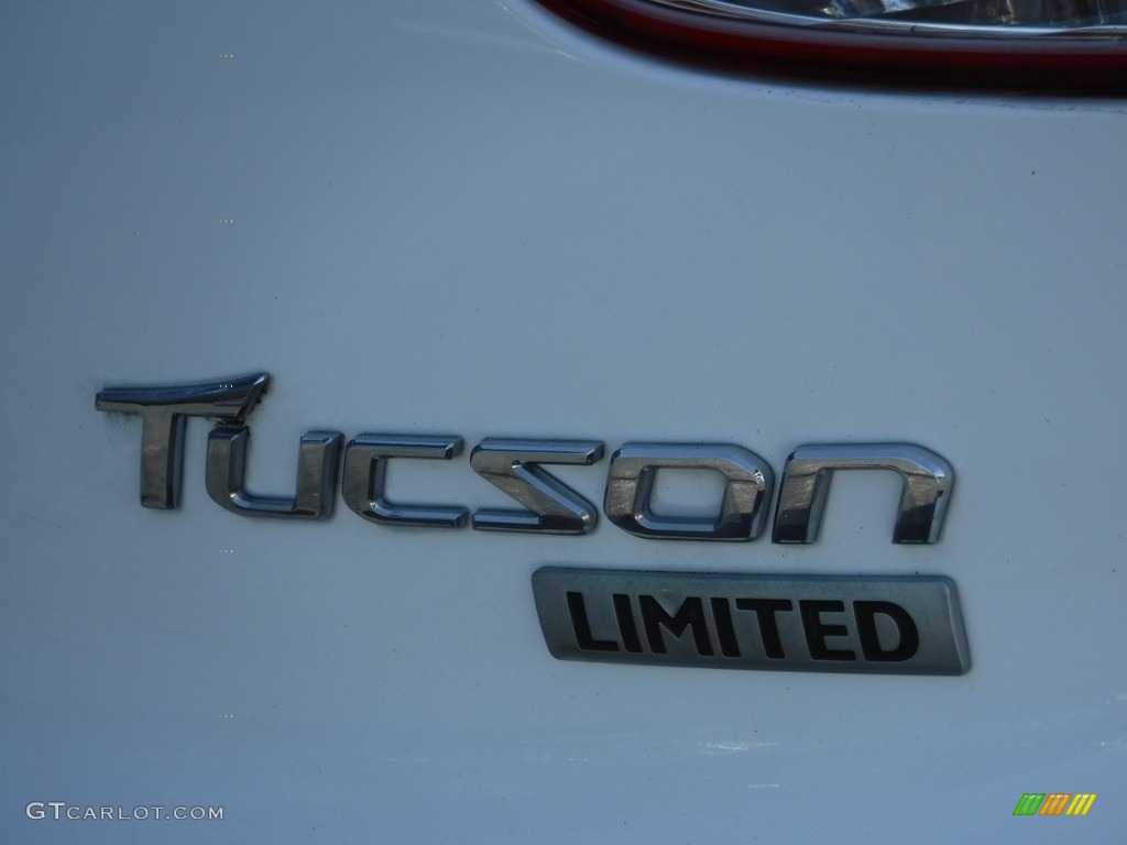 2011 Tucson Limited AWD - Cotton White / Taupe photo #10