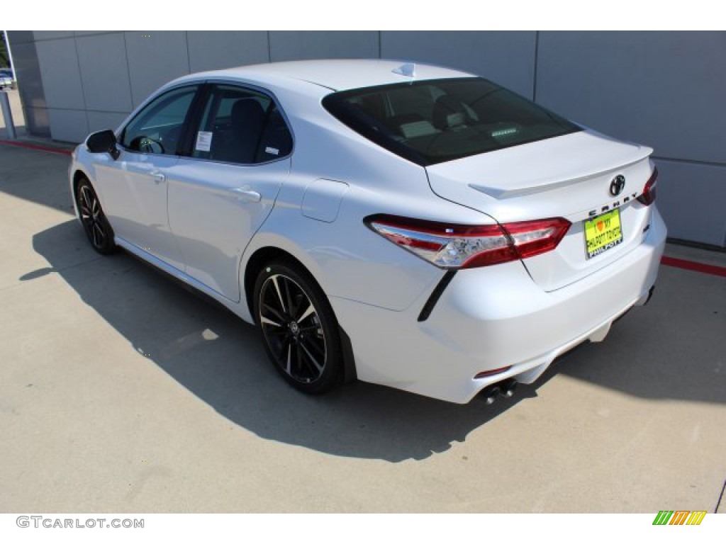 2020 Camry XSE - Wind Chill Pearl / Black photo #6