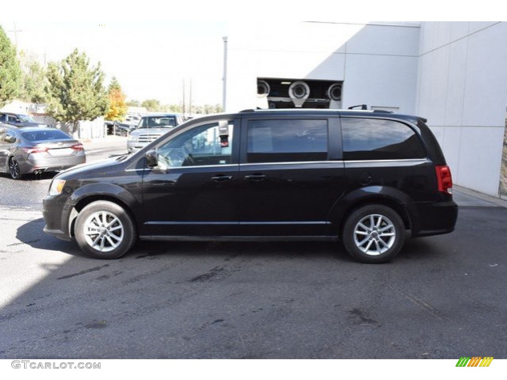 2019 Grand Caravan SXT - Black Onyx Crystal Pearl / Black/Light Graystone photo #3