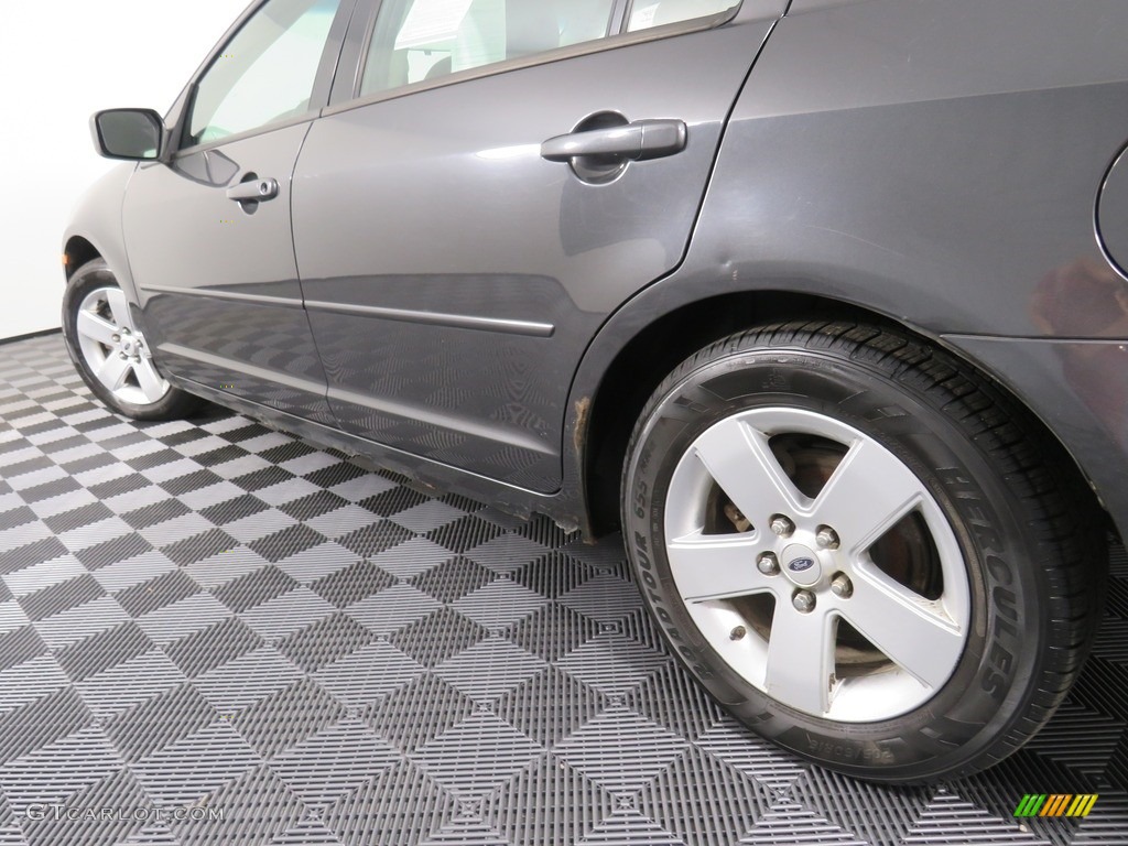 2007 Fusion SE V6 AWD - Tungsten Grey Metallic / Charcoal Black photo #9