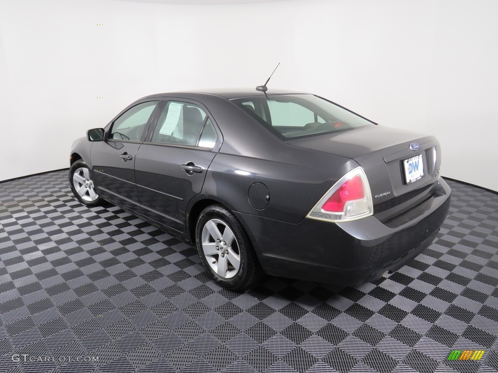 2007 Fusion SE V6 AWD - Tungsten Grey Metallic / Charcoal Black photo #10