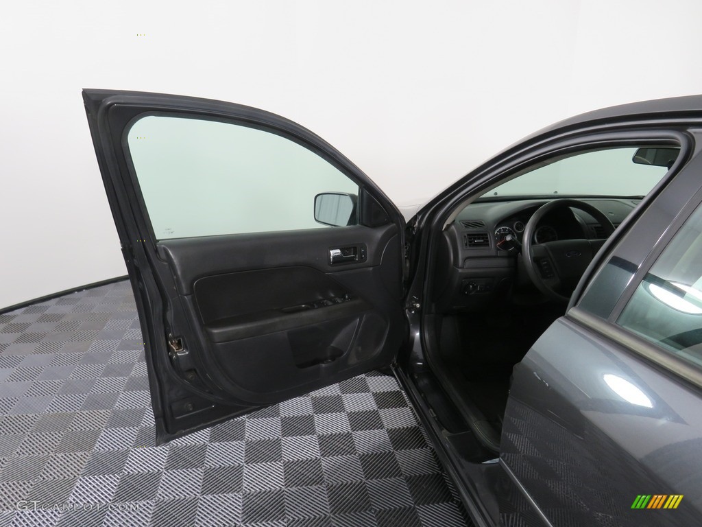 2007 Fusion SE V6 AWD - Tungsten Grey Metallic / Charcoal Black photo #25