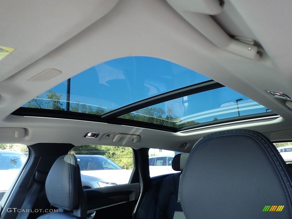 2018 Volvo V90 T5 Sunroof Photos