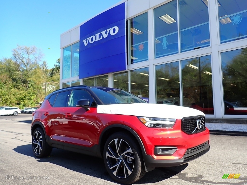 2020 XC40 T5 R-Design AWD - Fusion Red Metallic / Charcoal photo #1