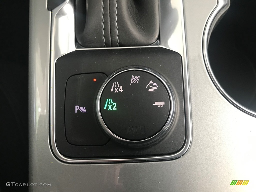 2020 Chevrolet Blazer LT AWD Controls Photo #135572011