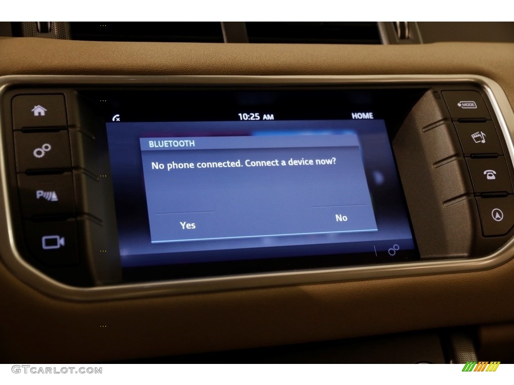 2019 Land Rover Range Rover Evoque SE Controls Photo #135579580