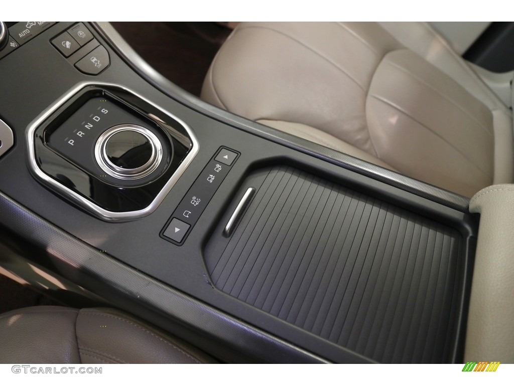 2019 Land Rover Range Rover Evoque SE Controls Photo #135579712