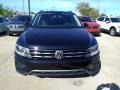 Deep Black Pearl - Tiguan SE 4MOTION Photo No. 2