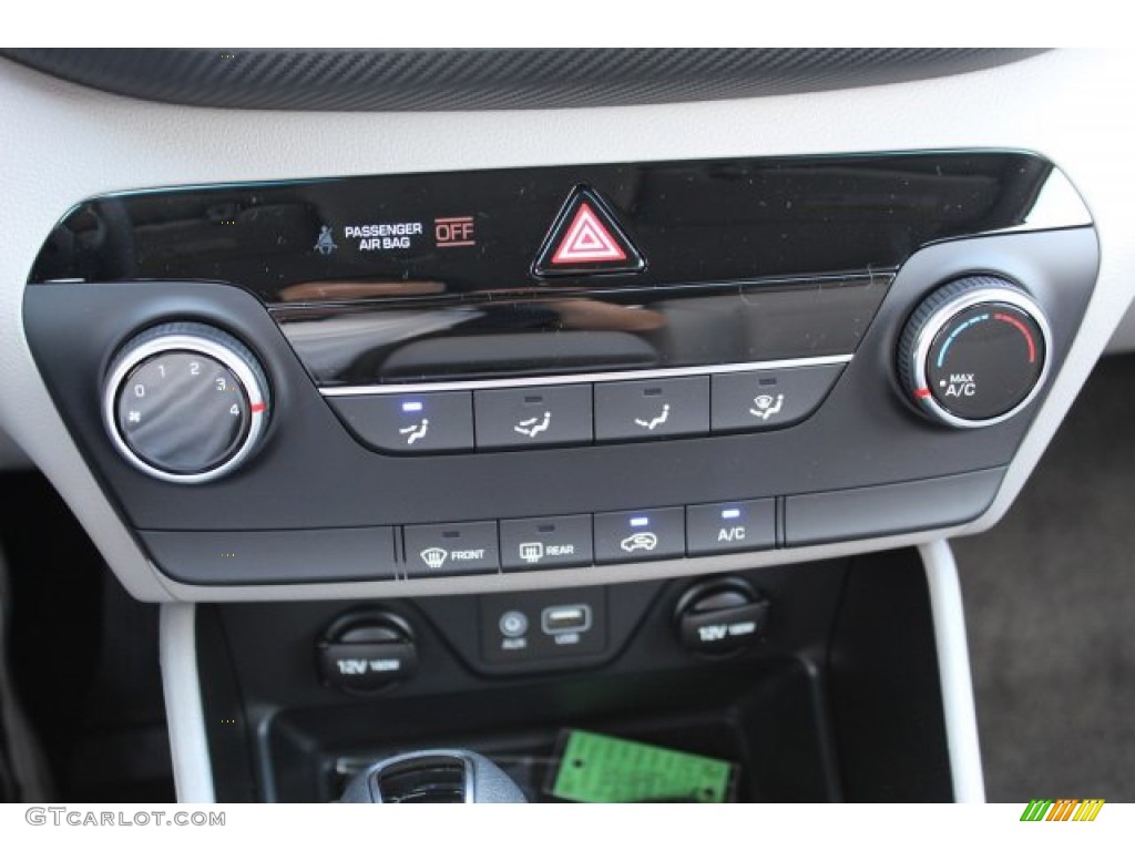 2020 Hyundai Tucson SE Controls Photo #135585265