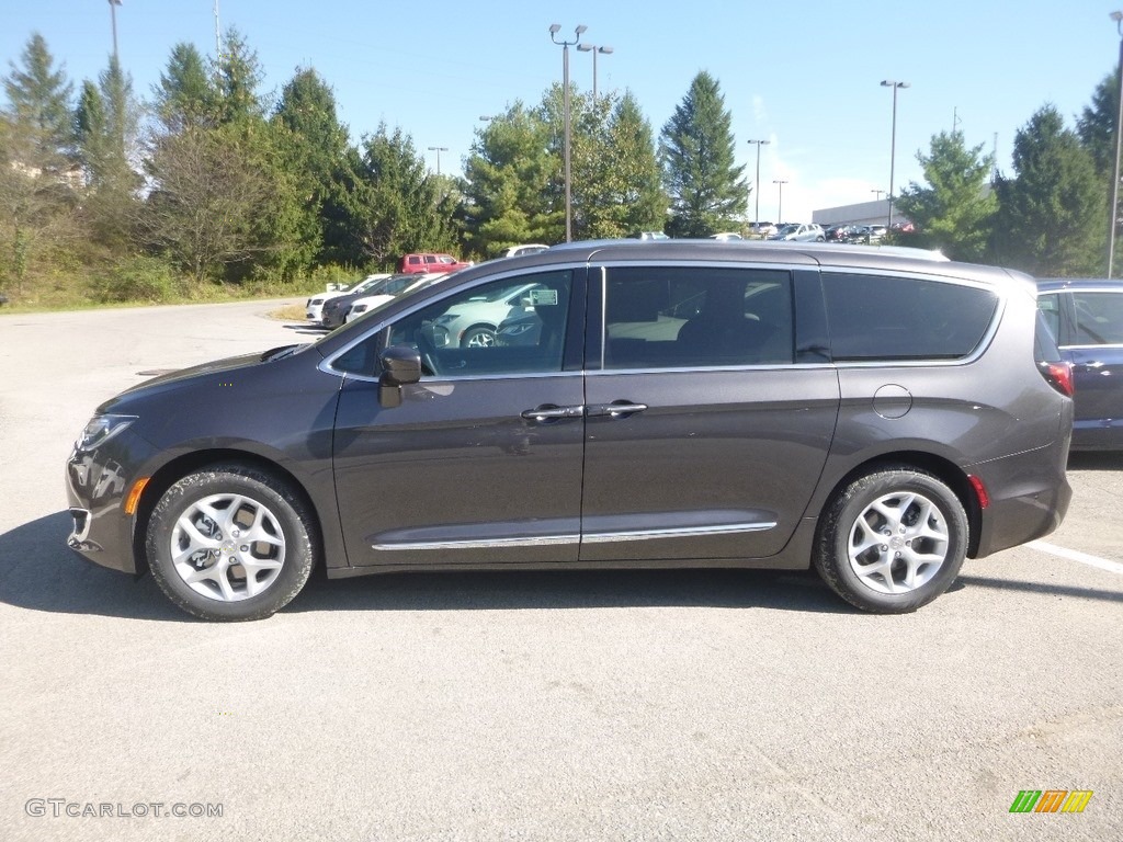 Granite Crystal Metallic 2020 Chrysler Pacifica Touring L Exterior Photo #135585277