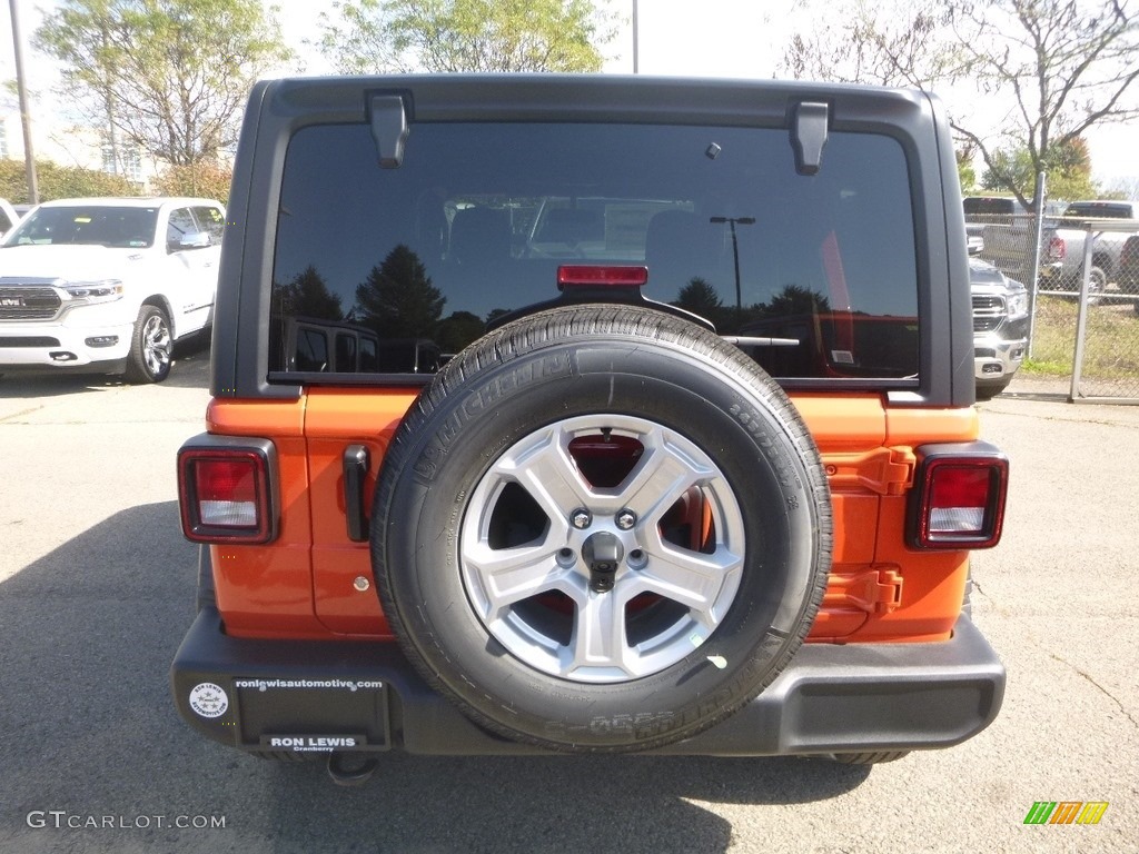 2020 Wrangler Unlimited Sport 4x4 - Punkn Metallic / Black photo #4