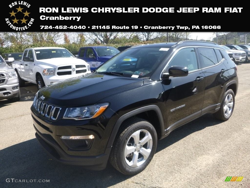2020 Compass Latitude 4x4 - Diamond Black Crystal Pearl / Black photo #1