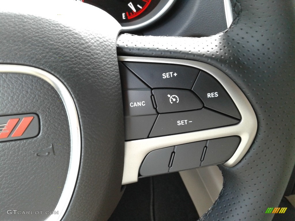 2020 Dodge Durango SXT Light Frost Beige/Black Steering Wheel Photo #135591589