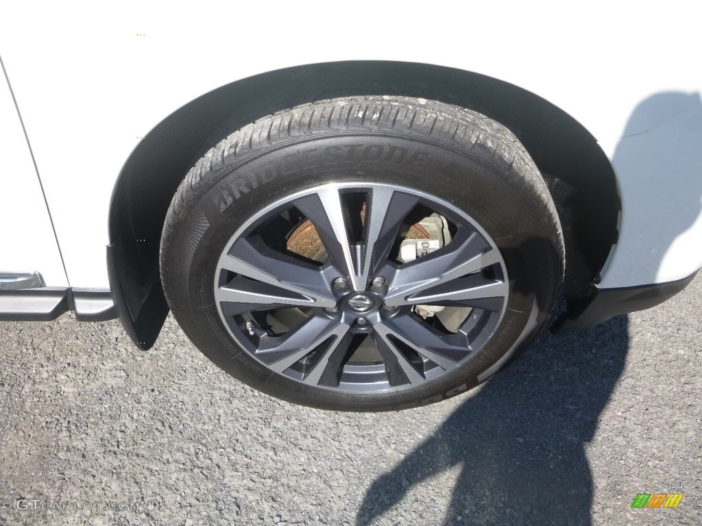 2018 Pathfinder Platinum 4x4 - Pearl White / Charcoal photo #2