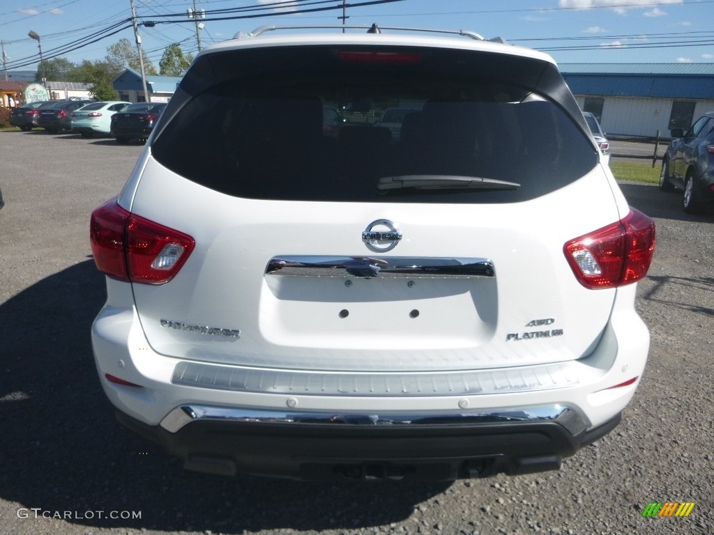 2018 Pathfinder Platinum 4x4 - Pearl White / Charcoal photo #5