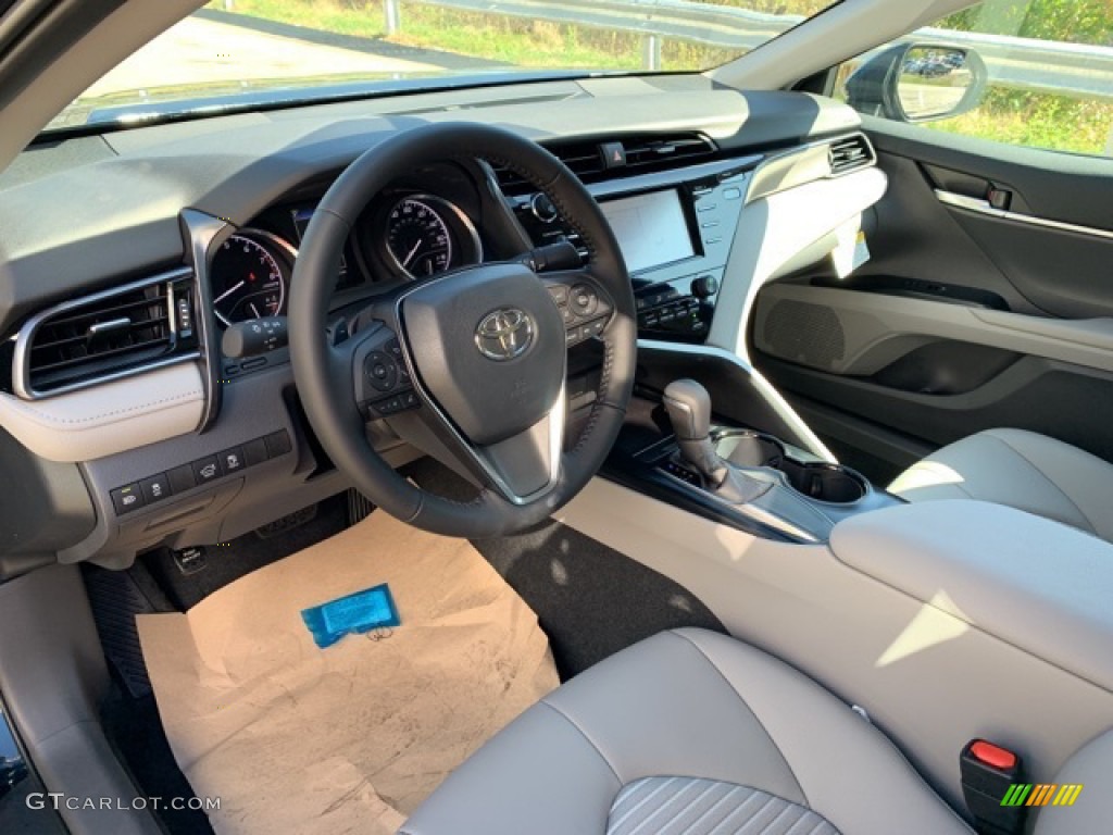 2020 Camry SE - Galactic Aqua Mica / Ash photo #3