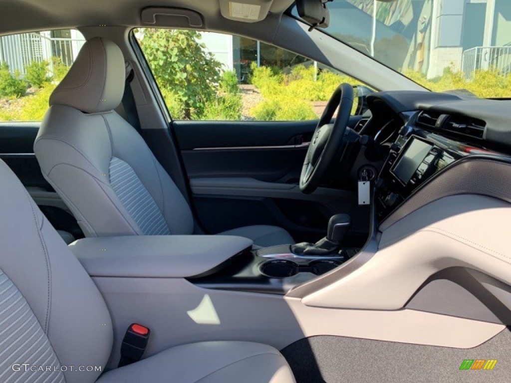 2020 Camry SE - Galactic Aqua Mica / Ash photo #13