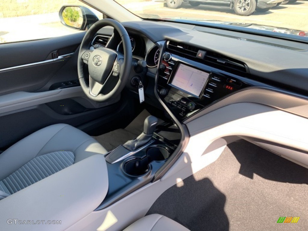 2020 Camry SE - Galactic Aqua Mica / Ash photo #14