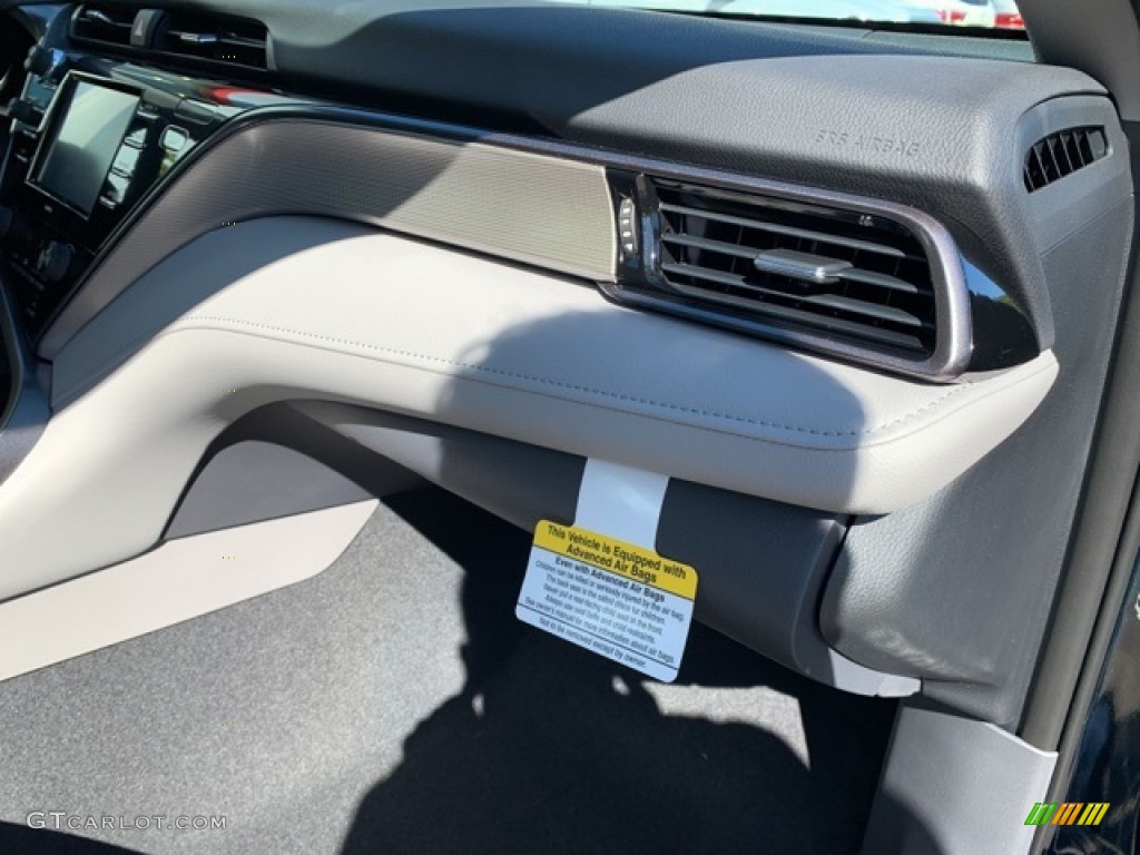 2020 Camry SE - Galactic Aqua Mica / Ash photo #15