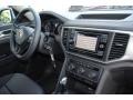 2019 Volkswagen Atlas S Controls