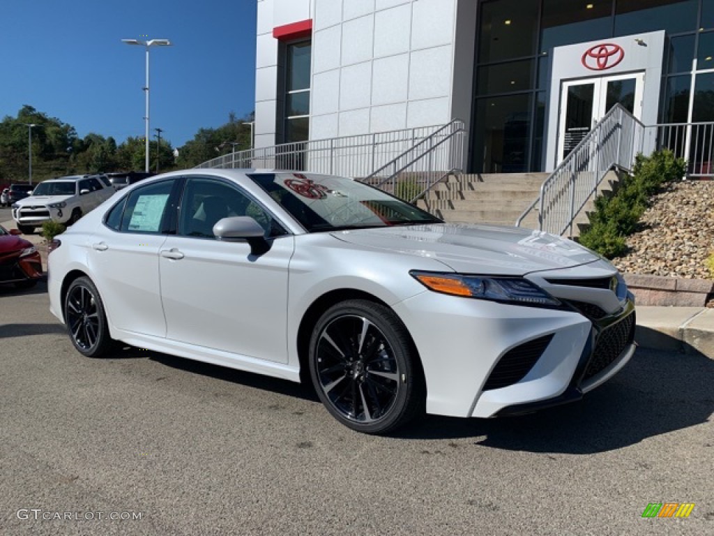 2020 Wind Chill Pearl Toyota Camry XSE 135592104 Car