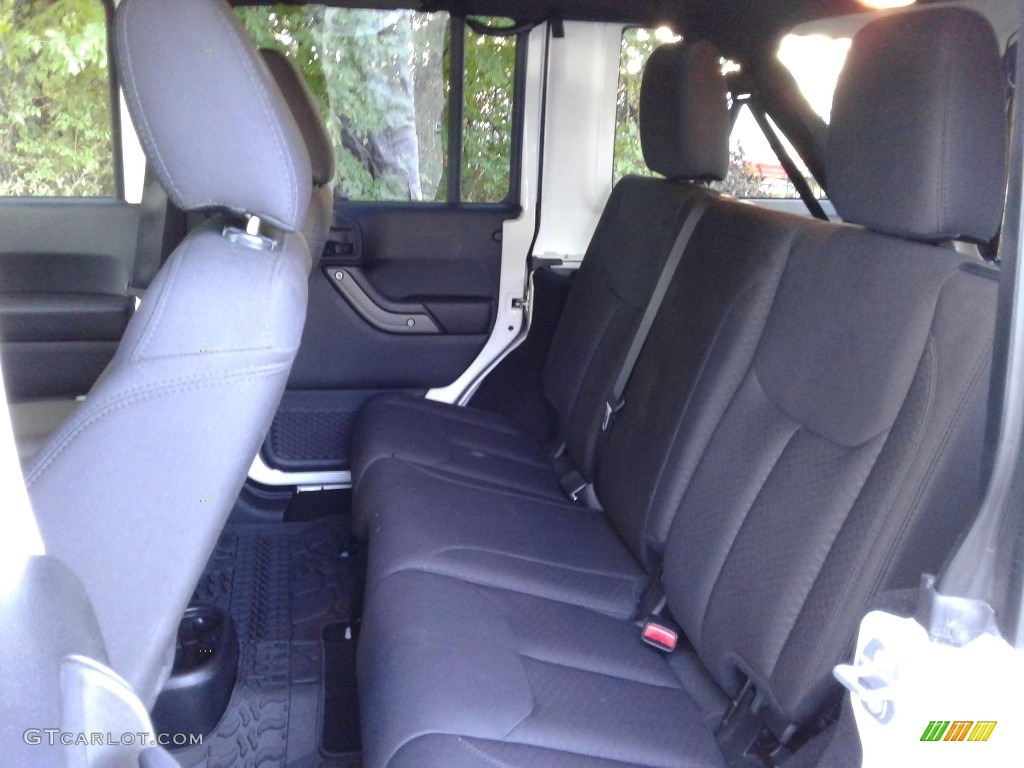 2017 Wrangler Unlimited Willys Wheeler 4x4 - Bright White / Black photo #11