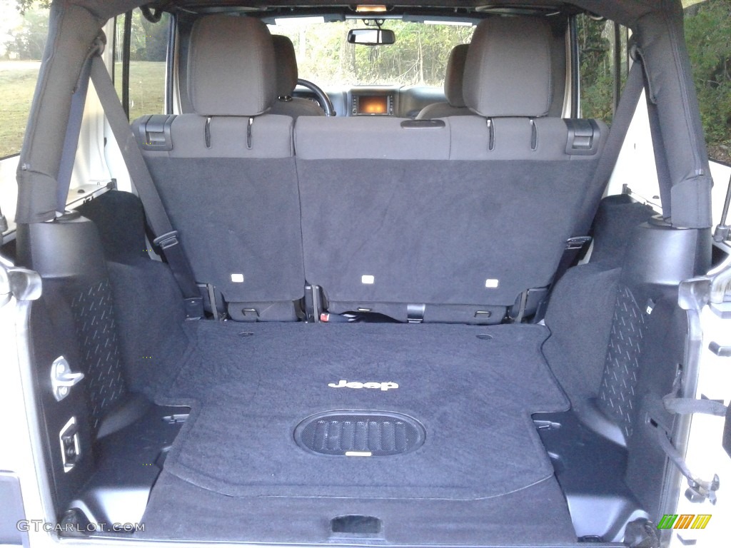 2017 Wrangler Unlimited Willys Wheeler 4x4 - Bright White / Black photo #12