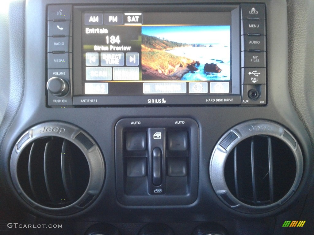 2017 Wrangler Unlimited Willys Wheeler 4x4 - Bright White / Black photo #21