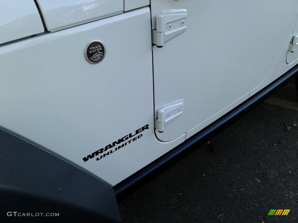 2017 Wrangler Unlimited Willys Wheeler 4x4 - Bright White / Black photo #26