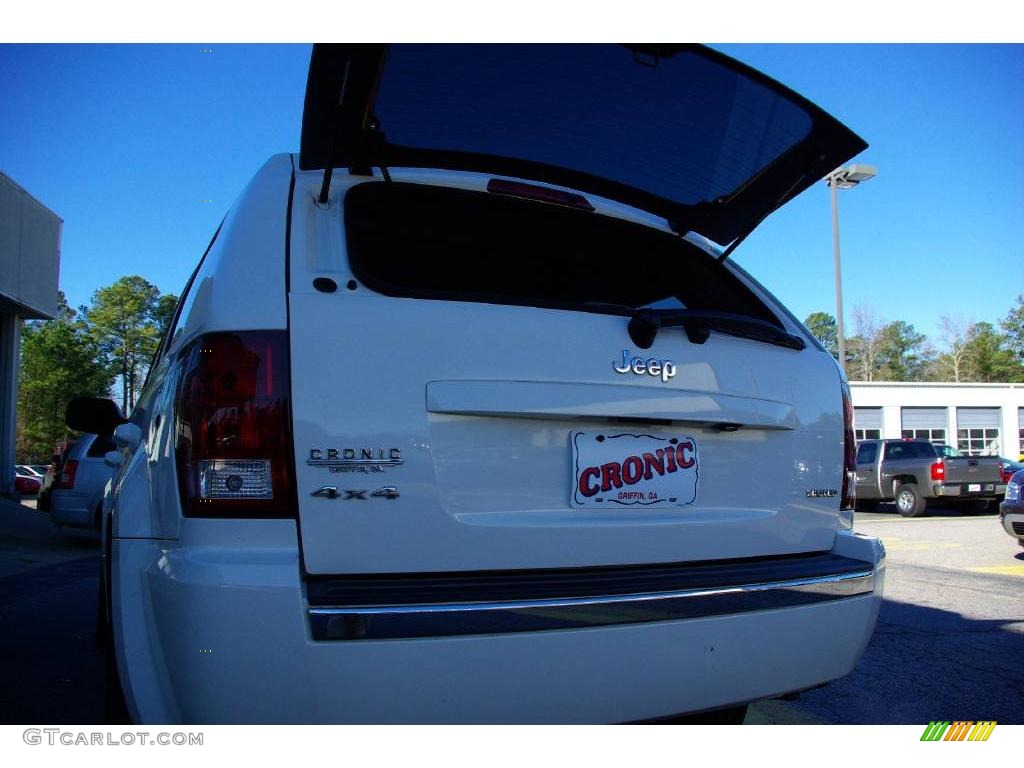 2005 Grand Cherokee Limited 4x4 - Stone White / Khaki photo #15