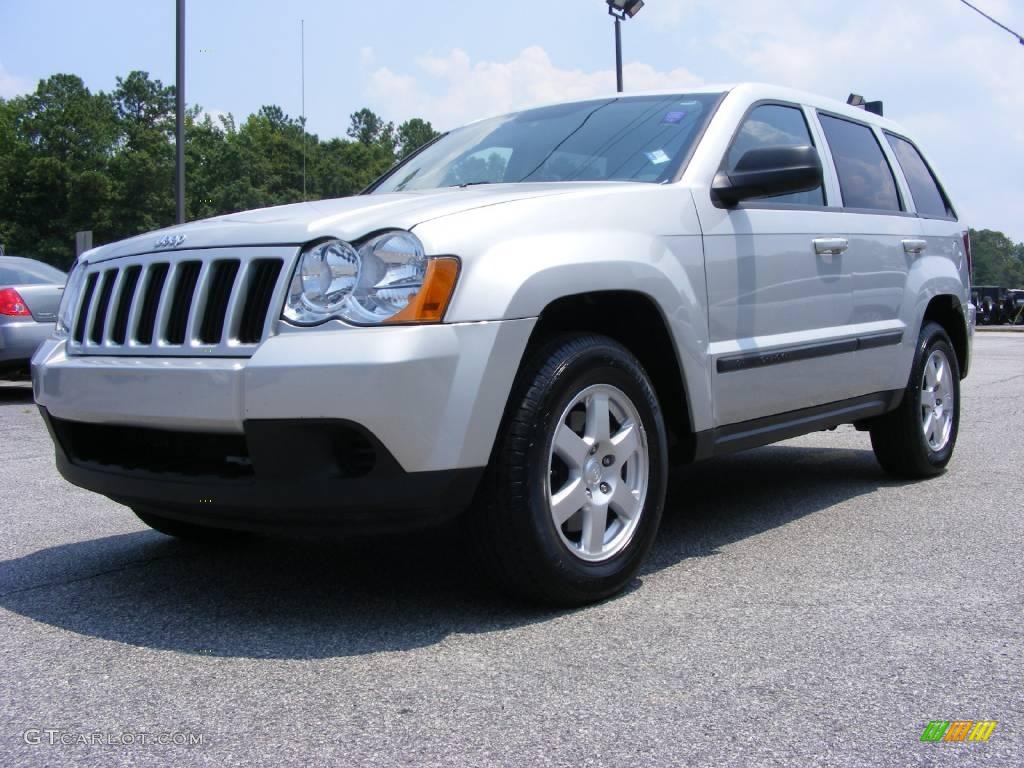 2008 Grand Cherokee Laredo - Bright Silver Metallic / Dark Slate Gray photo #4