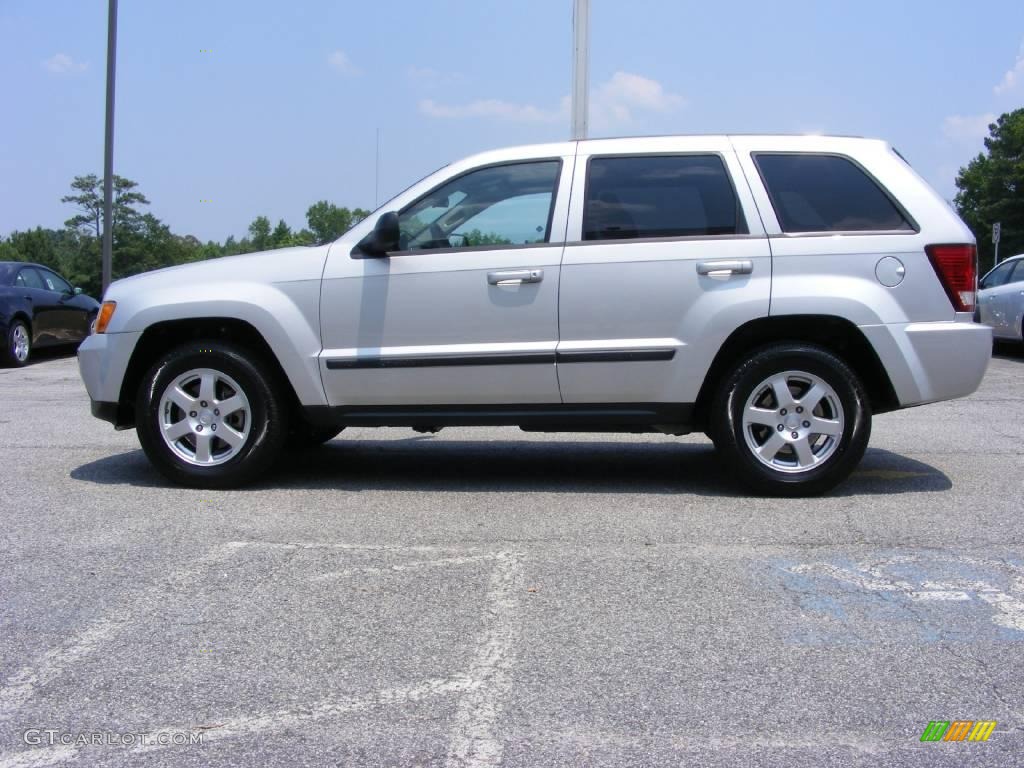 2008 Grand Cherokee Laredo - Bright Silver Metallic / Dark Slate Gray photo #5