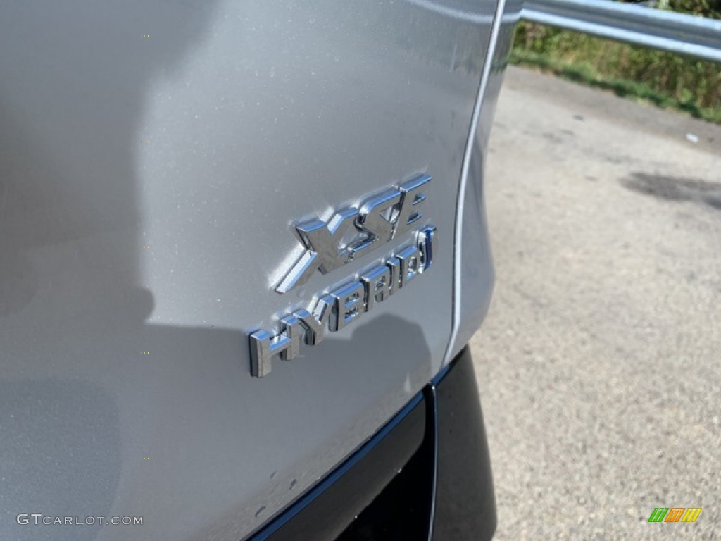 2019 RAV4 XSE AWD Hybrid - Silver Sky Metallic / Black photo #10