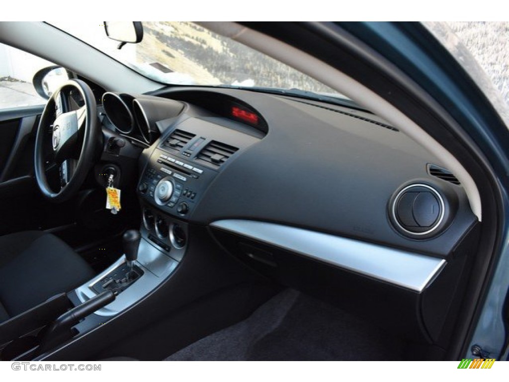 2011 MAZDA3 i Touring 4 Door - Gunmetal Blue Mica / Black photo #17