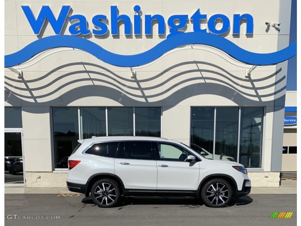 2020 Pilot Touring AWD - Platinum White Pearl / Beige photo #1