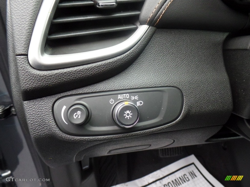 2020 Trax LS AWD - Satin Steel Metallic / Jet Black photo #20