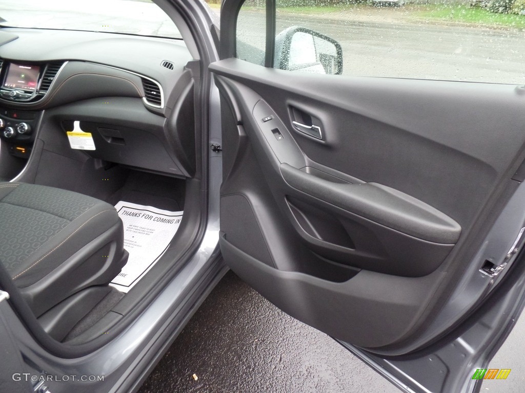 2020 Trax LS AWD - Satin Steel Metallic / Jet Black photo #35