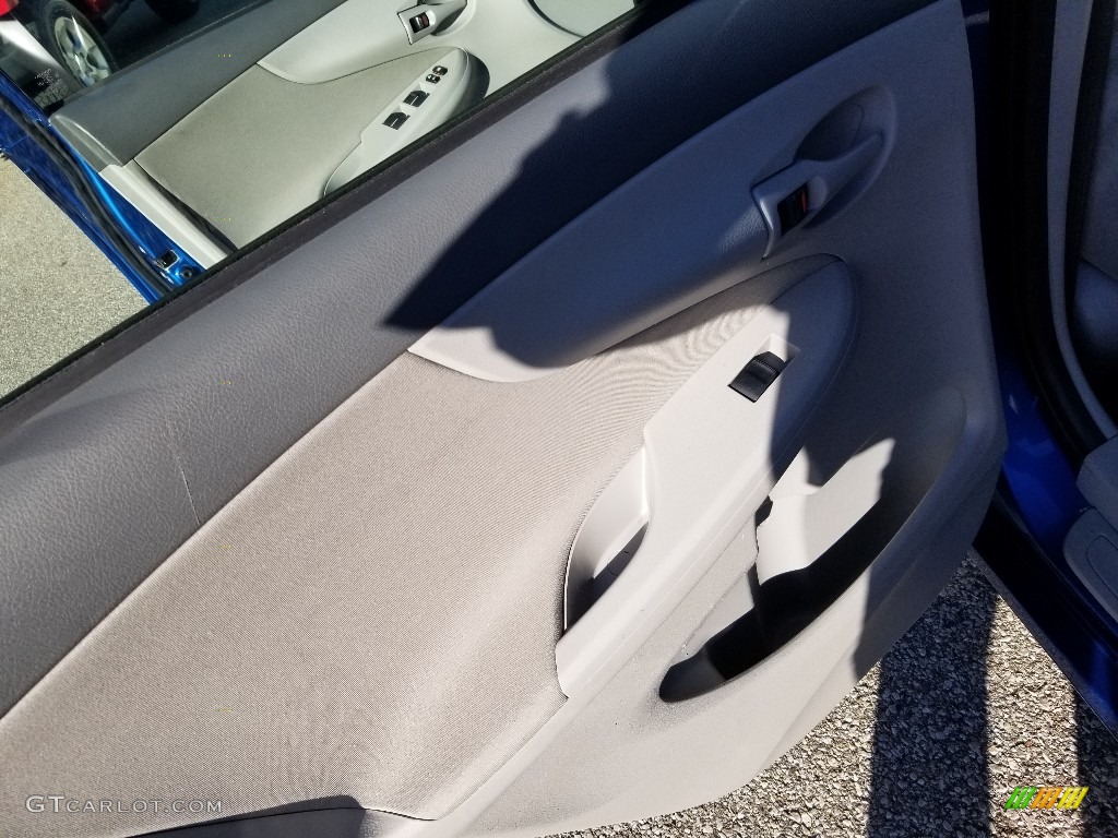 2009 Corolla LE - Blue Streak Metallic / Ash photo #13