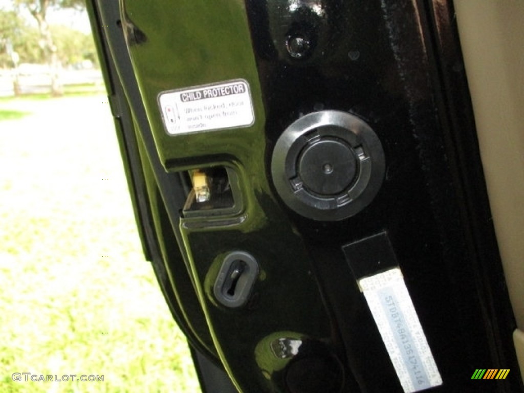 2003 Sequoia Limited 4WD - Black / Oak photo #57