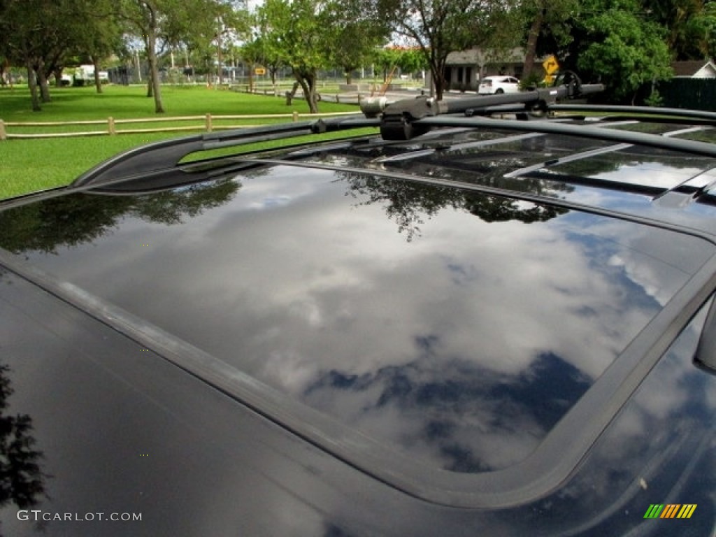2003 Sequoia Limited 4WD - Black / Oak photo #67