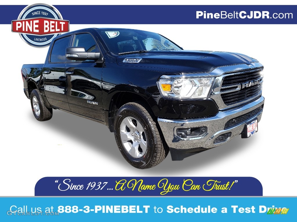 2020 1500 Big Horn Crew Cab 4x4 - Diamond Black Crystal Pearl / Light Frost Beige/Black photo #1