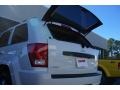 Stone White - Grand Cherokee Laredo Photo No. 15