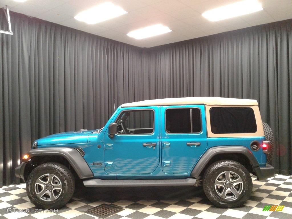 Bikini Pearl Jeep Wrangler Unlimited